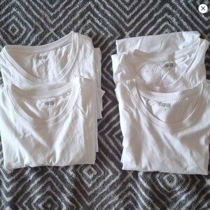Bundle of 4 Uniqlo Essential Crew Neck T-Shirts - Size M
